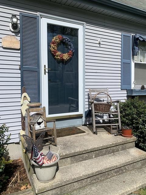 90 Gatehouse Dr, Fall River, MA 02720 photo 3
