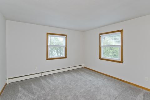 534 Pendleton Ave, Chicopee, MA 01020 photo 10