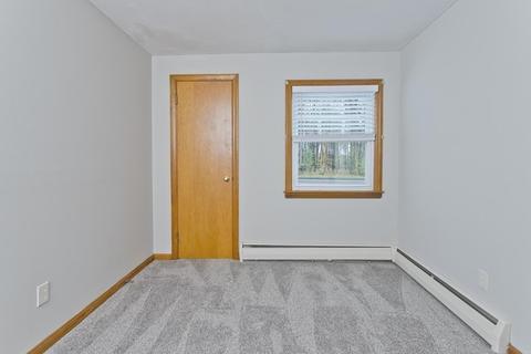 534 Pendleton Ave, Chicopee, MA 01020 photo 17