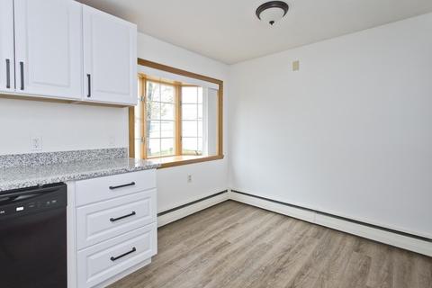 534 Pendleton Ave, Chicopee, MA 01020 photo 5