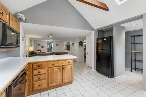 26 Crane Ave, Maynard, MA 01754 photo 10