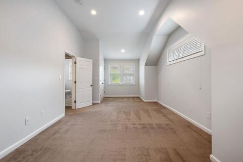 38 Pilgrim Rd, Natick, MA 01760 photo 16