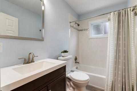 38 Pilgrim Rd, Natick, MA 01760 photo 12