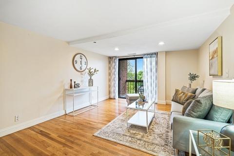 205 Ferry St #406, Everett, MA 02149 photo 11
