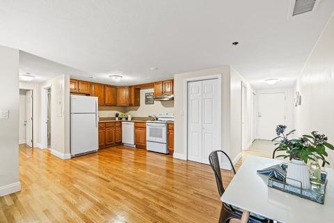 205 Ferry St #406, Everett, MA 02149 photo 4
