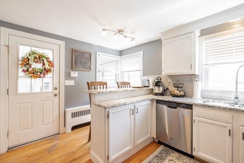 89 Roosevelt Ave, Springfield, MA 01118 photo 5