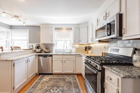 89 Roosevelt Ave, Springfield, MA 01118 photo 3