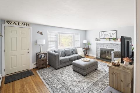 6 Buttonwood Rd, Stoneham, MA 02180 photo 5