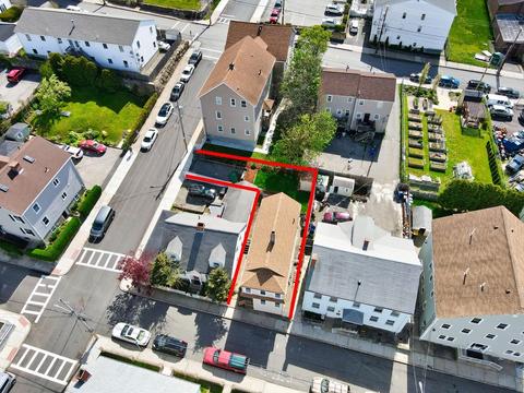 51 Oak St, Fall River, MA 02720 photo 37