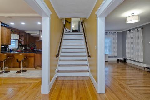 177 Belvidere St, Springfield, MA 01108 photo 3