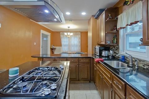 177 Belvidere St, Springfield, MA 01108 photo 9