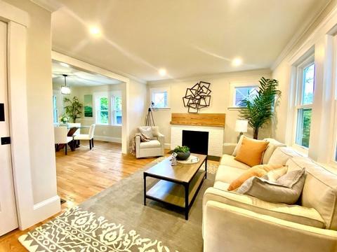 65 Henderson St, Needham, MA 02492 photo 2