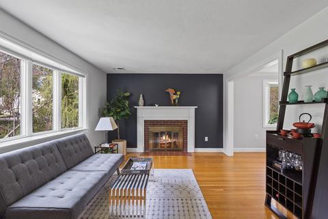 27 Constitution Rd, Lexington, MA 02421 photo 2