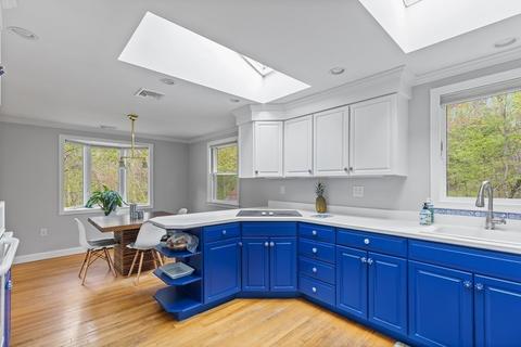 27 Constitution Rd, Lexington, MA 02421 photo 5