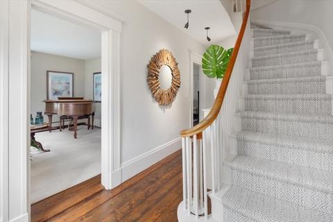 197 North St, Hingham, MA 02043 photo 14