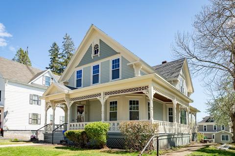 83 Cherry St, Gardner, MA 01440 photo 2