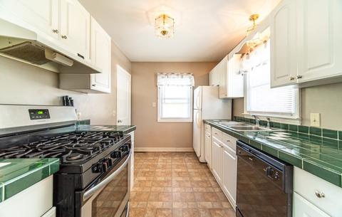 24 White Oak Rd, Springfield, MA 01128 photo 10
