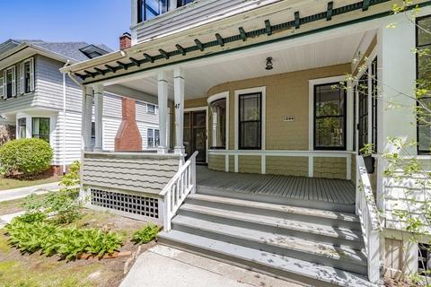 47 Magnolia Ter, Springfield, MA 01108 photo 2