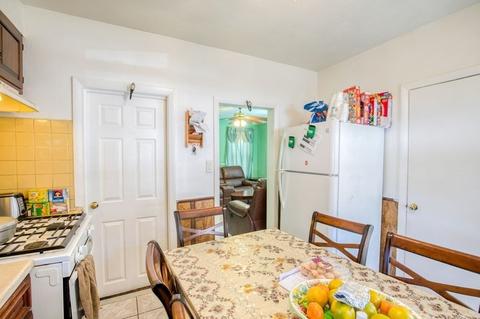 30 Adams St, Springfield, MA 01105 photo 15