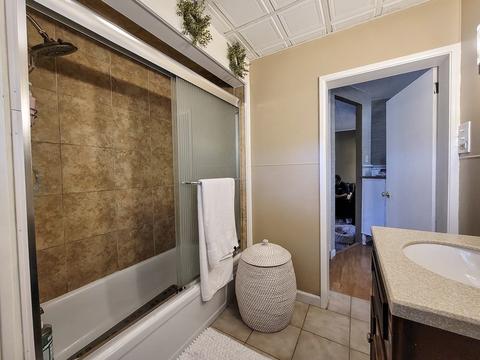 926 Walnut St, Fall River, MA 02720 photo 14