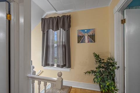 569 Gaskill St, Woonsocket, RI 02895 photo 14