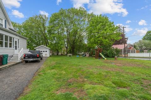569 Gaskill St, Woonsocket, RI 02895 photo 26