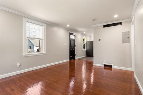 10 Hampton St, Saugus, MA 01906 photo 8