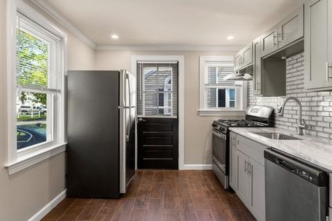 10 Hampton St, Saugus, MA 01906 photo 5