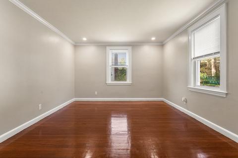 10 Hampton St, Saugus, MA 01906 photo 6