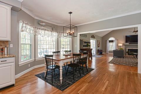 84 Prospect St, Upton, MA 01568 photo 9
