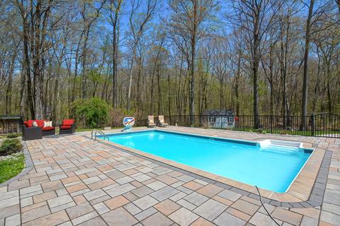 84 Prospect St, Upton, MA 01568 photo 41