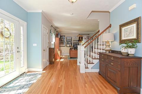 84 Prospect St, Upton, MA 01568 photo 13