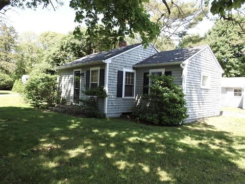 44 Tevyaw Rd, Hyannis, MA 02601 photo 1