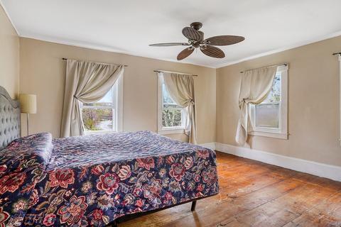 57 Pleasant St, Epping, NH 03042 photo 22