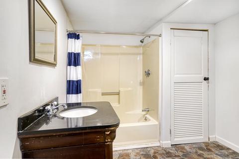57 Pleasant St, Epping, NH 03042 photo 37