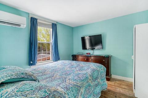 57 Pleasant St, Epping, NH 03042 photo 28