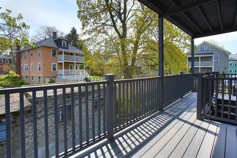 104 Walnut St, Brookline, MA 02445 photo 22