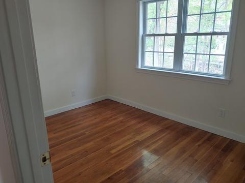 8 Meadow Ln, Worcester, MA 01602 photo 10