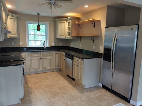 8 Meadow Ln, Worcester, MA 01602 photo 3