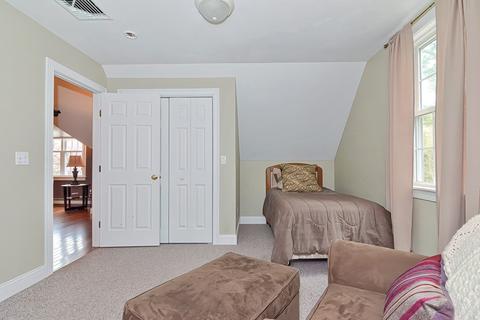 64 Hewitt Dr, Raynham, MA 02767 photo 25