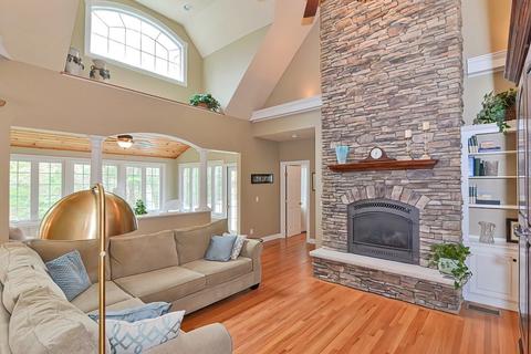 64 Hewitt Dr, Raynham, MA 02767 photo 13