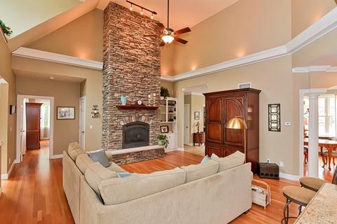 64 Hewitt Dr, Raynham, MA 02767 photo 12