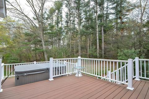 64 Hewitt Dr, Raynham, MA 02767 photo 37