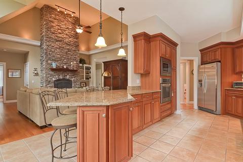 64 Hewitt Dr, Raynham, MA 02767 photo 8