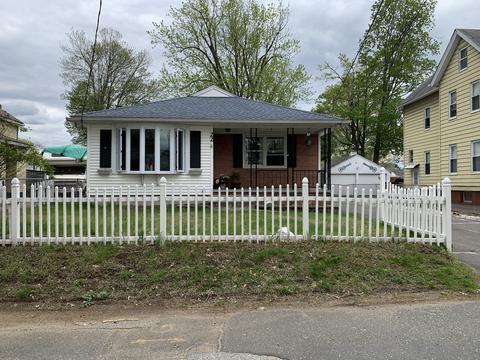 22 E Street Ave, Chicopee, MA 01020 photo 2