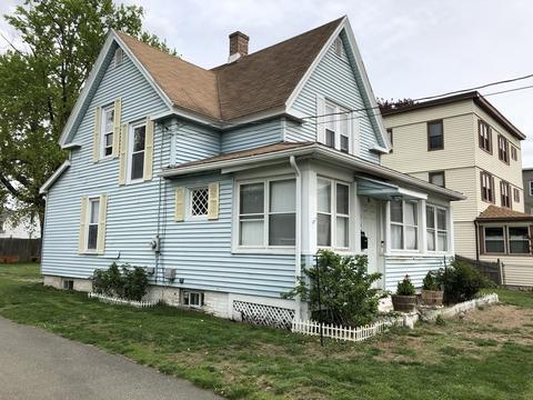 32 Bemis St, Chicopee, MA 01013 photo 2