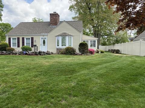 37 Pilgrim Rd, Springfield, MA 01118 photo 1