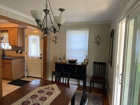 37 Pilgrim Rd, Springfield, MA 01118 photo 12