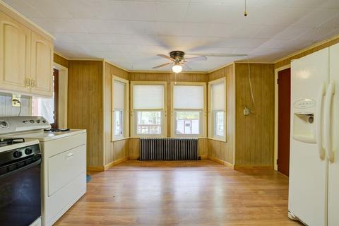 175 Center St, Ashburnham, MA 01430 photo 4