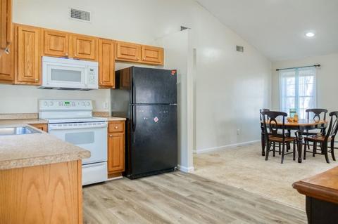 7 Pine Ridge Rd, Webster, MA 01570 photo 4